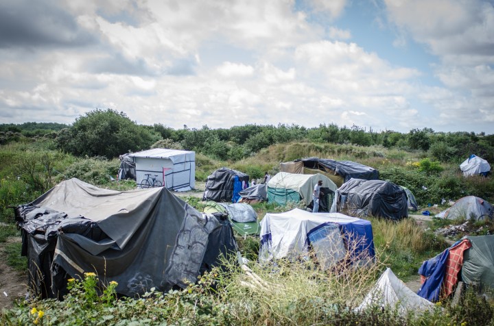 Calais Camp 6.jpg